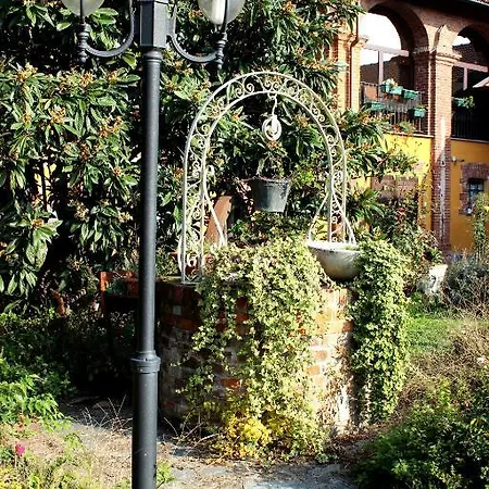 Agriturismo Cascina Argentera Farm stay *