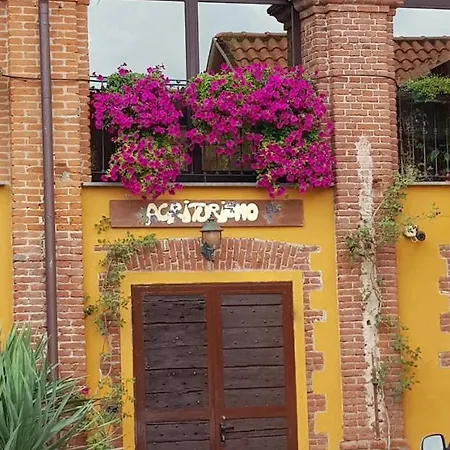 Agriturismo Cascina Argentera Farm stay *